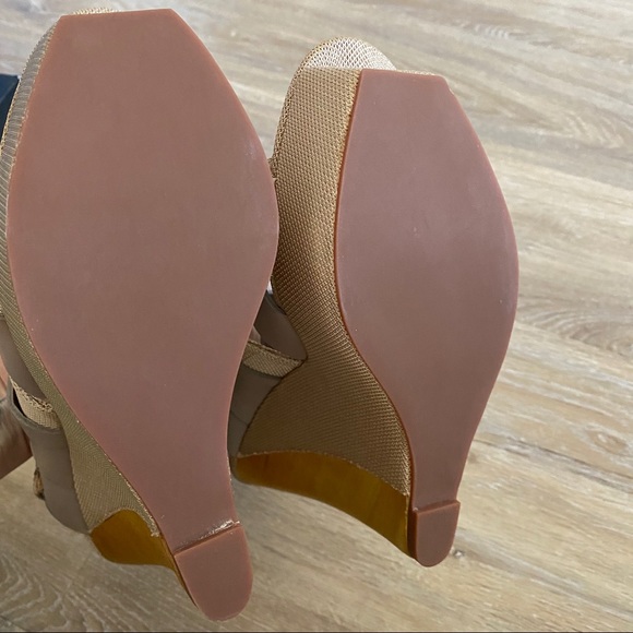 L.A.M.B. Sandals. NWT/IN BOX. Never worn - Picture 7 of 7